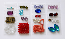 Cargar imagen en el visor de la galería, Surprise Fancy Kits