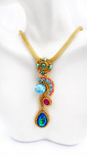 Cargar imagen en el visor de la galería, LARIMAR BLOSSOM PENDANT
