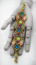 Load image into Gallery viewer, TERRY PENDANT AND BRACELET
